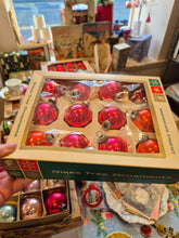 Load image into Gallery viewer, Boxed vintage glass baubles
