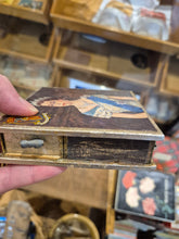 Load image into Gallery viewer, Queen Elizabeth Coronation match box . Very rare item.
