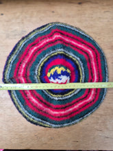 Load image into Gallery viewer, Vintage Scottish wool tam o shanter beret hat . Made in Glasgow 1960s
