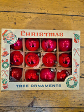 Load image into Gallery viewer, Large boxed vintage glass baubles
