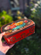 Load image into Gallery viewer, Bluebird floral toffee tin
