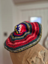 Load image into Gallery viewer, Vintage Scottish wool tam o shanter beret hat . Made in Glasgow 1960s
