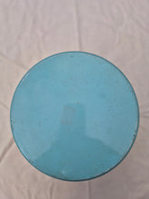 Load image into Gallery viewer, Worcesterware cake tin 1950s
