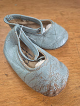 Load image into Gallery viewer, 1920s antique leather baby shoes
