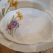 Load image into Gallery viewer, Wood &amp; Son gravy boat, saucer and platter
