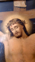 Load image into Gallery viewer, Vintage French gilded framed religious print of the crucifixion.
